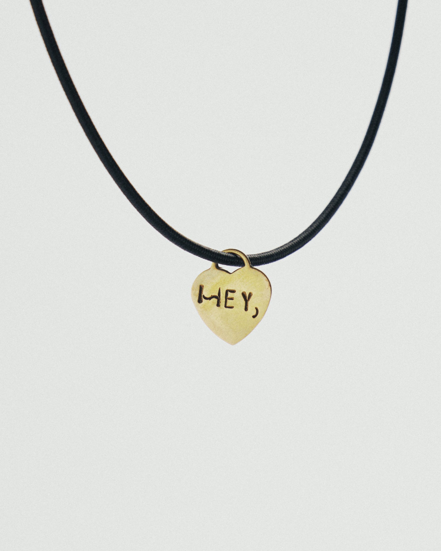 BOSSY JEWEL THERAPY x HEY | Magnetic Choker + Heart