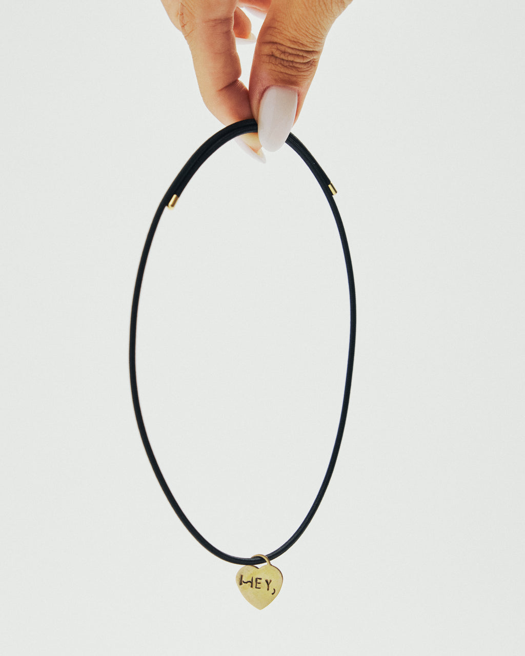 BOSSY JEWEL THERAPY x HEY | Magnetic Choker + Heart